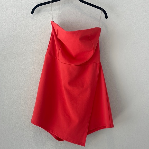 Fashion Nova Coral Romper - Picture 1 of 3